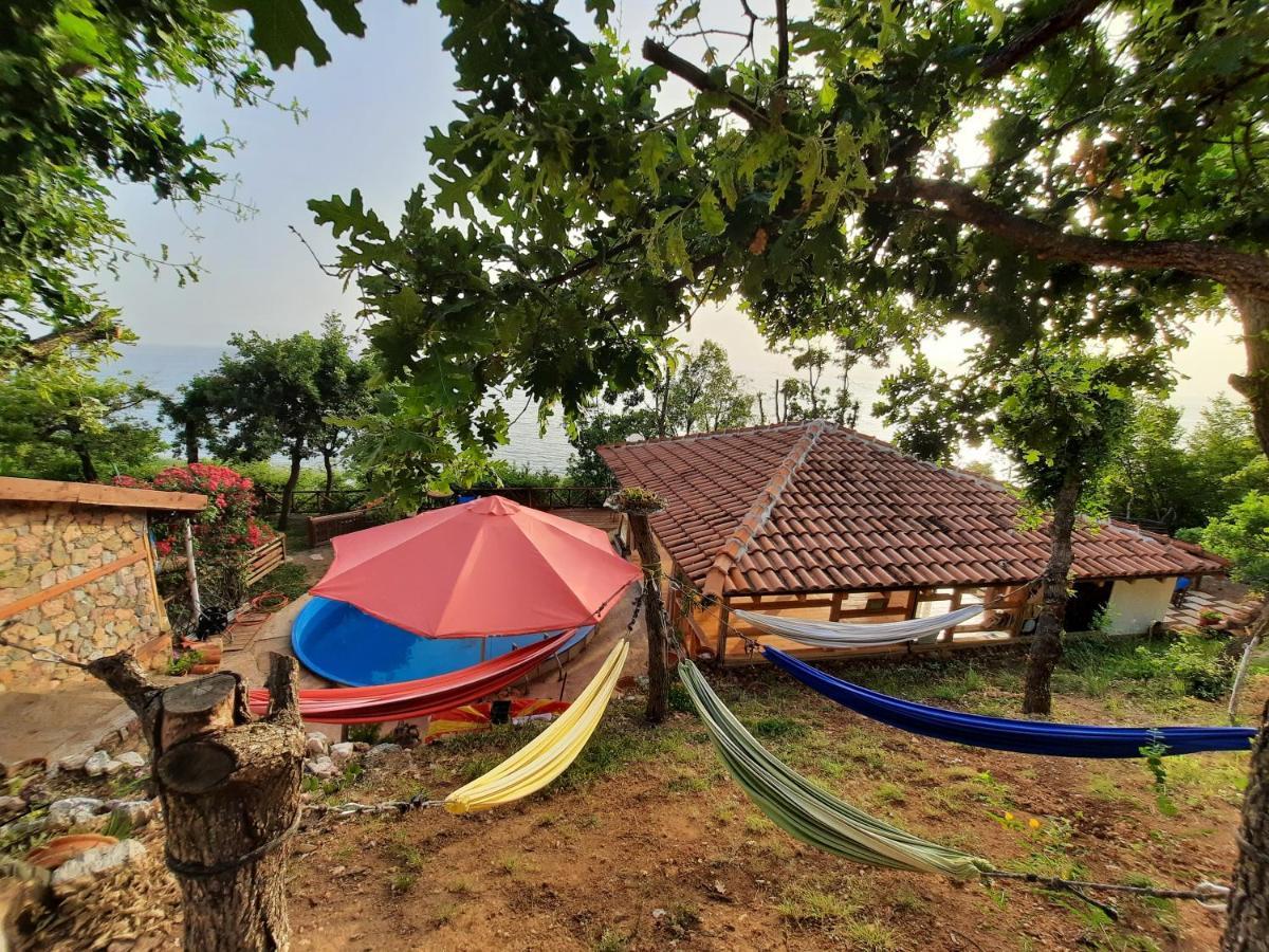 Robinson Sunset Guest House Lagadin Exterior photo
