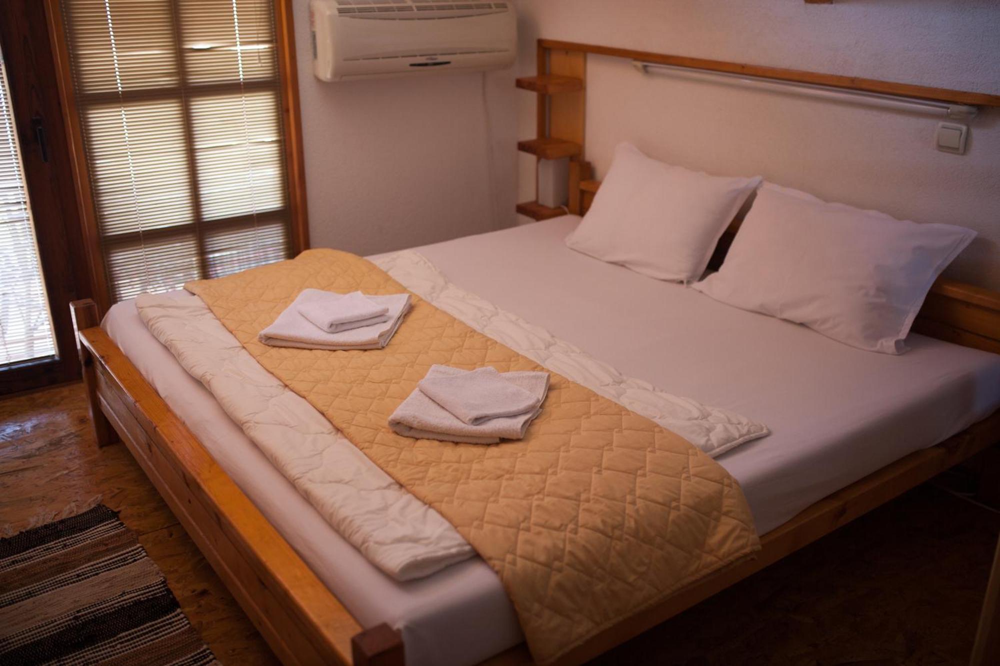 Robinson Sunset Guest House Lagadin Room photo