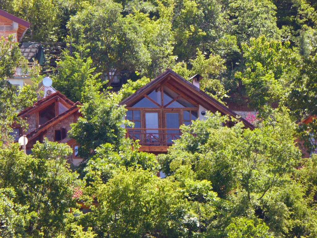 Robinson Sunset Guest House Lagadin Exterior photo