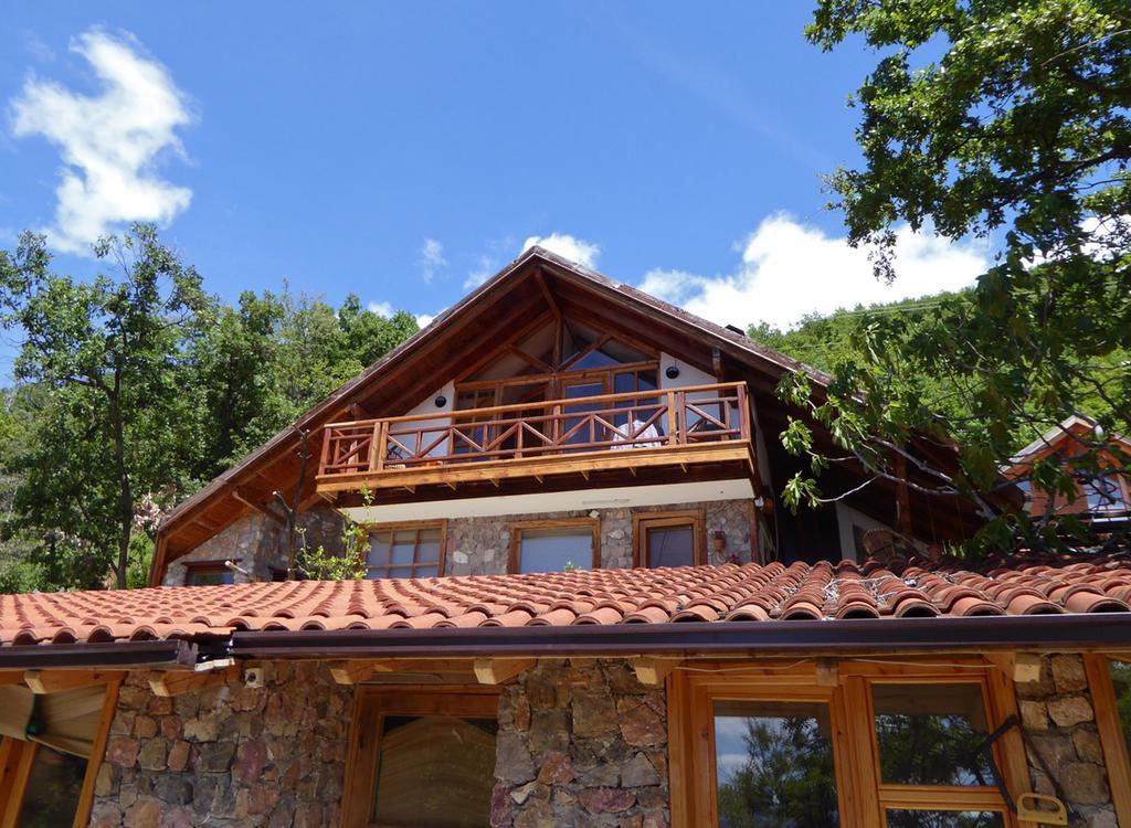 Robinson Sunset Guest House Lagadin Exterior photo