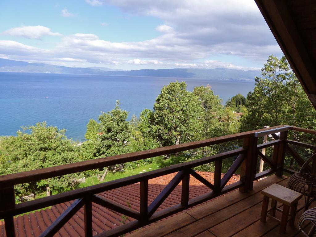 Robinson Sunset Guest House Lagadin Exterior photo